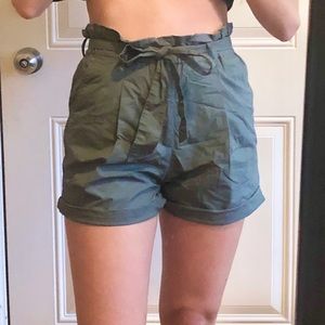 Paperbag shorts